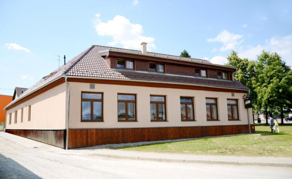 Penzion Pod Kolem Sosuvka Exteriör bild